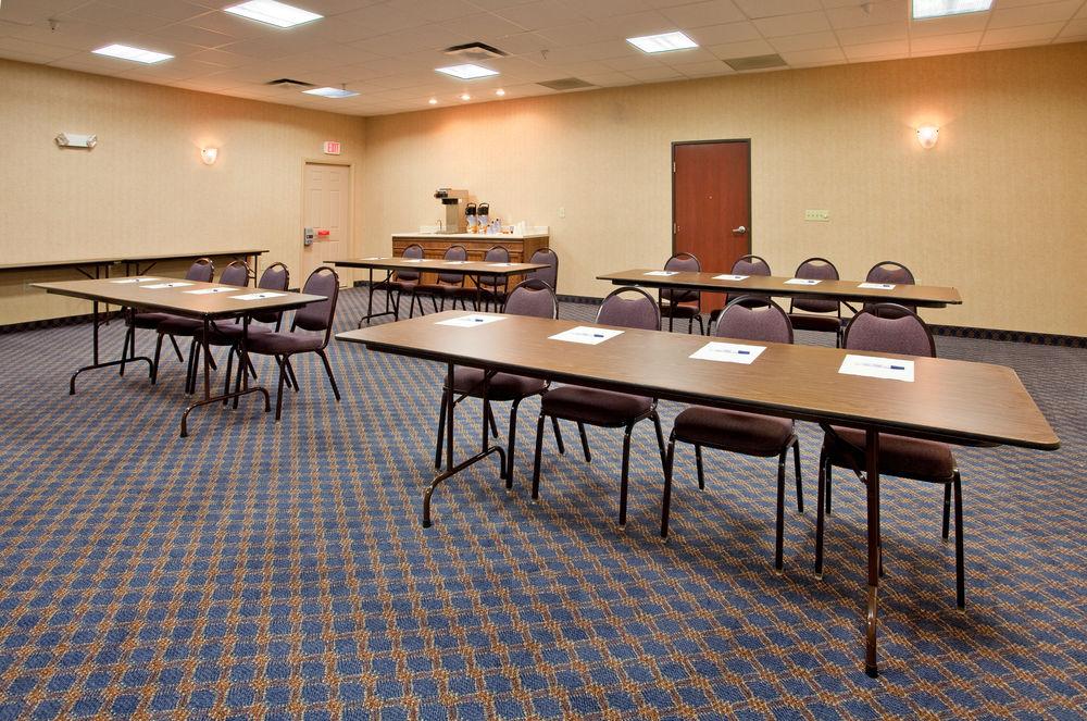 Holiday Inn Express Hotel & Suites Maryville By Ihg מראה חיצוני תמונה