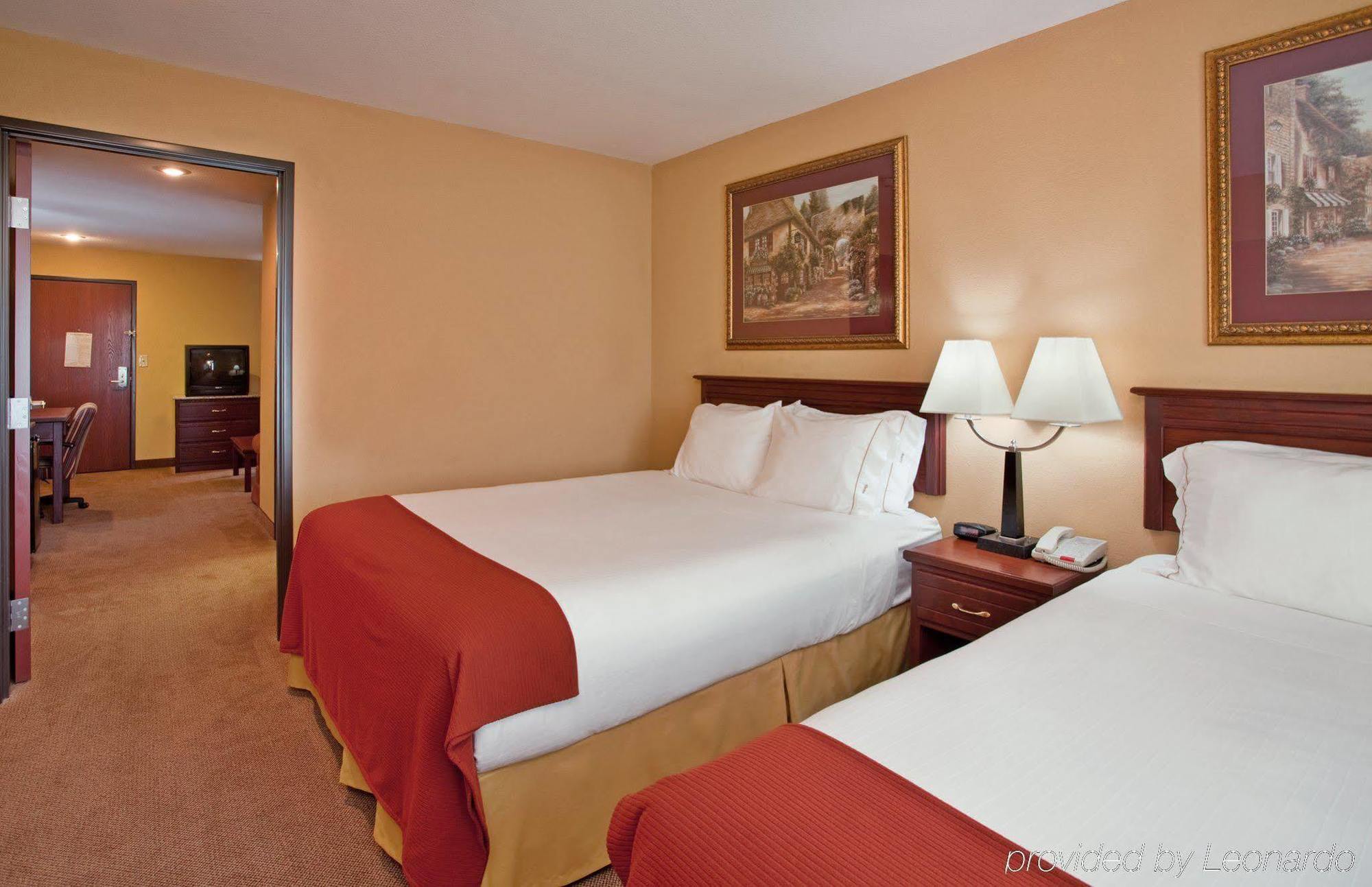 Holiday Inn Express Hotel & Suites Maryville By Ihg חדר תמונה